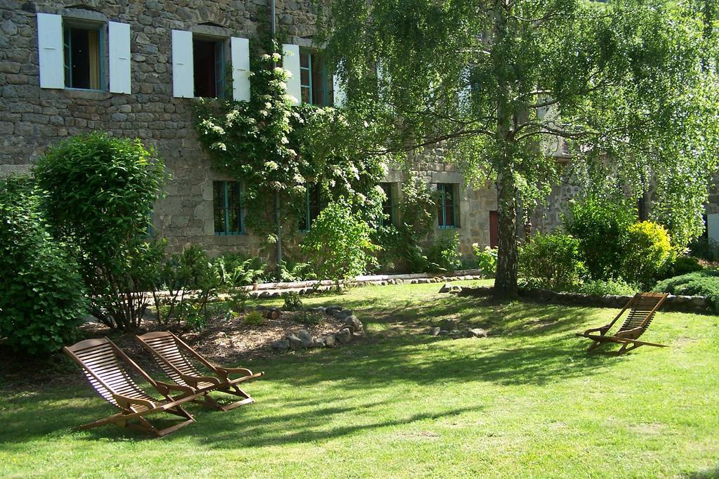Salomony Chambre D'Hotes Marcols-les-Eaux ภายนอก รูปภาพ