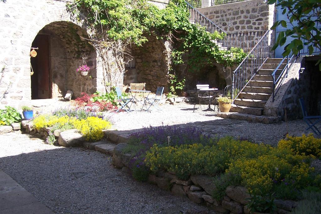 Salomony Chambre D'Hotes Marcols-les-Eaux ภายนอก รูปภาพ