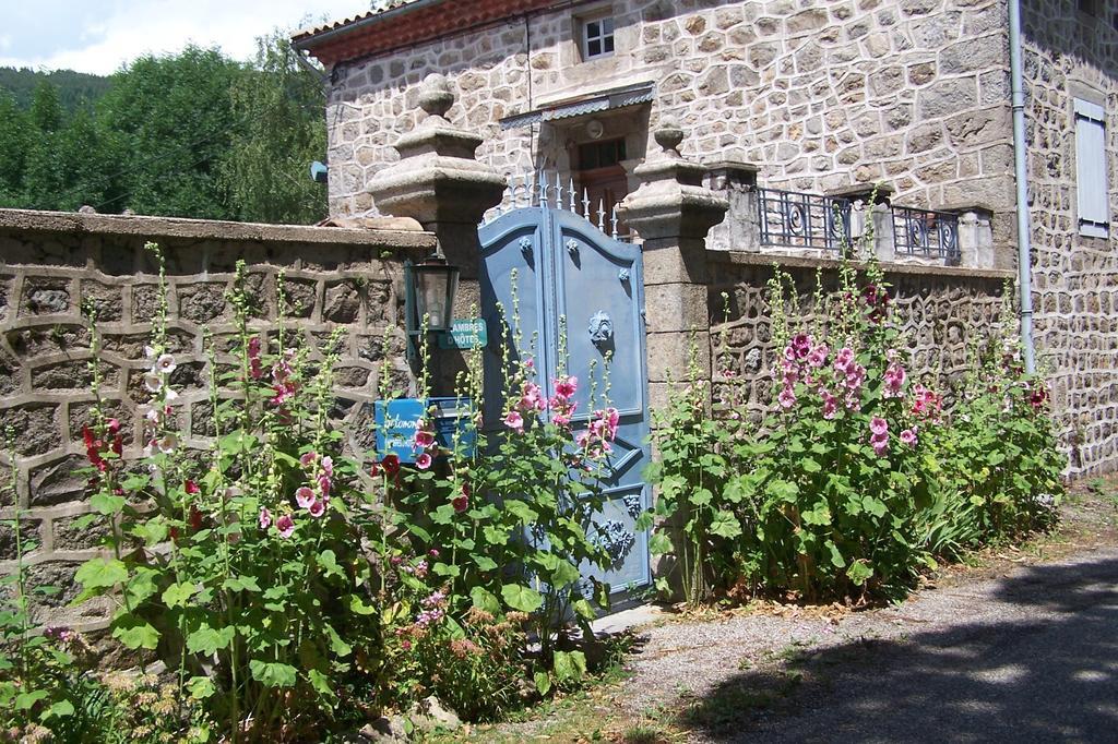 Salomony Chambre D'Hotes Marcols-les-Eaux ภายนอก รูปภาพ